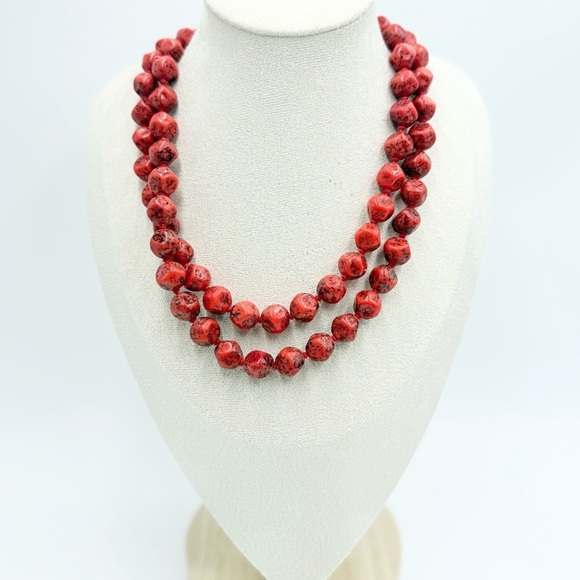 VINTAGE WEST GERMANY RED ART Howlite Red Turquoise Gemstone Two Strand Necklace - Picture 3 of 8